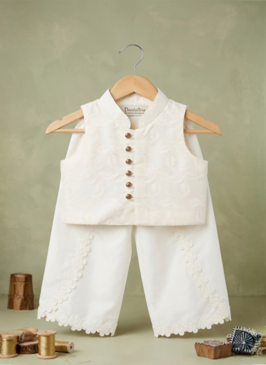 Off White Cotton Lakhnavic